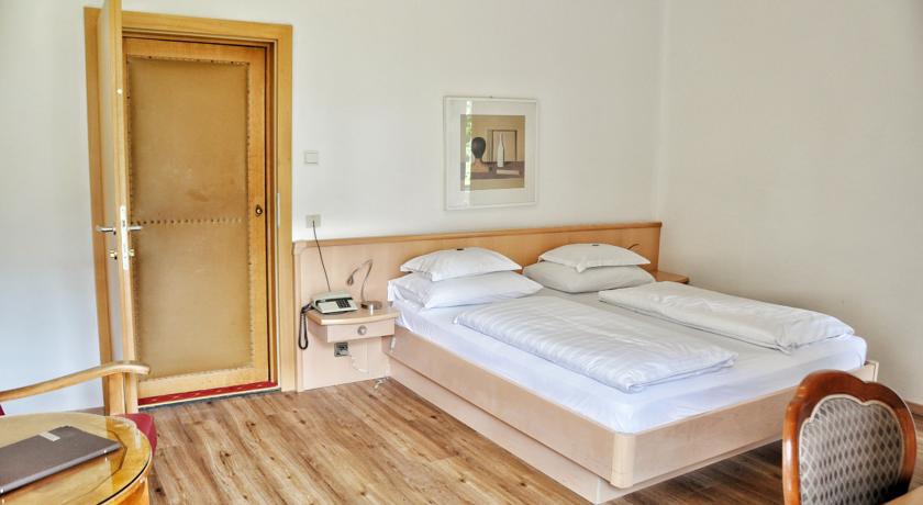 Hotel Zima ميرانو الغرفة الصورة